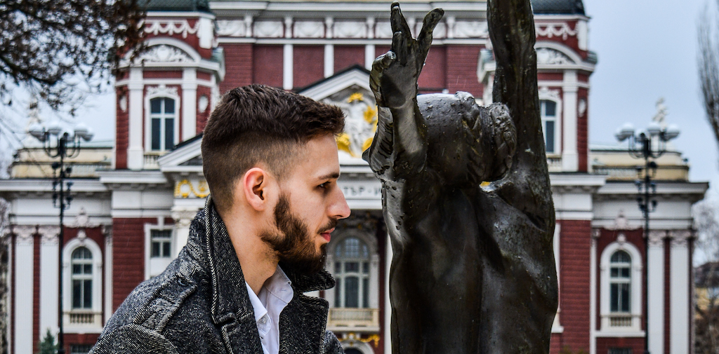 Среща-разговор с Роси Михова за новата ѝ книга "ТРИМА НАСАМЕ. Задочни разговори с Макс Фриш"