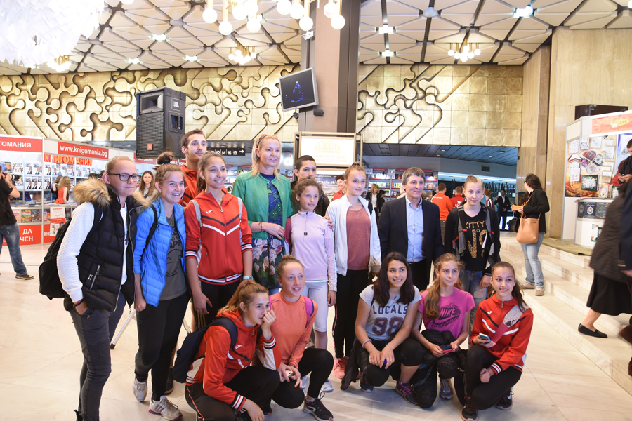 POIESIS/POLEMOS: Боряна Кацарска за поезията на Цочо Бояджиев