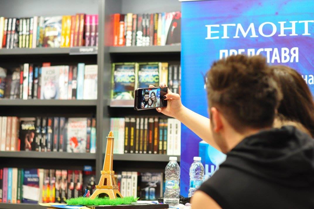 POIESIS/POLEMOS: Боряна Кацарска за поезията на Цочо Бояджиев