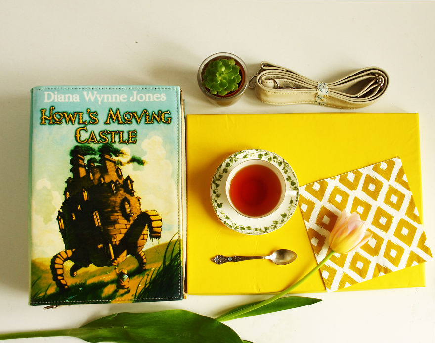 Среща-разговор с Роси Михова за новата ѝ книга "ТРИМА НАСАМЕ. Задочни разговори с Макс Фриш"