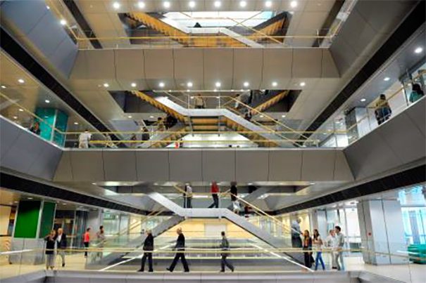 POIESIS/POLEMOS: Боряна Кацарска за поезията на Цочо Бояджиев