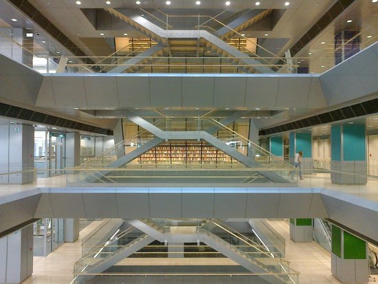 Среща-разговор с Роси Михова за новата ѝ книга "ТРИМА НАСАМЕ. Задочни разговори с Макс Фриш"