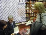 Италианският писател Алфонсо Сабела представя книгата си „Ловец на мафиоти“ в България