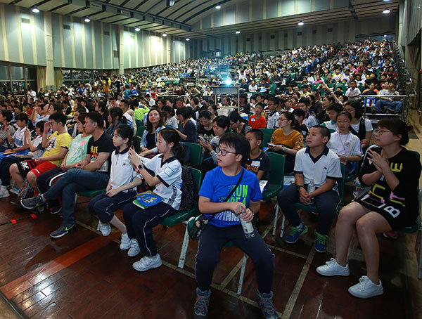 POIESIS/POLEMOS: Боряна Кацарска за поезията на Цочо Бояджиев