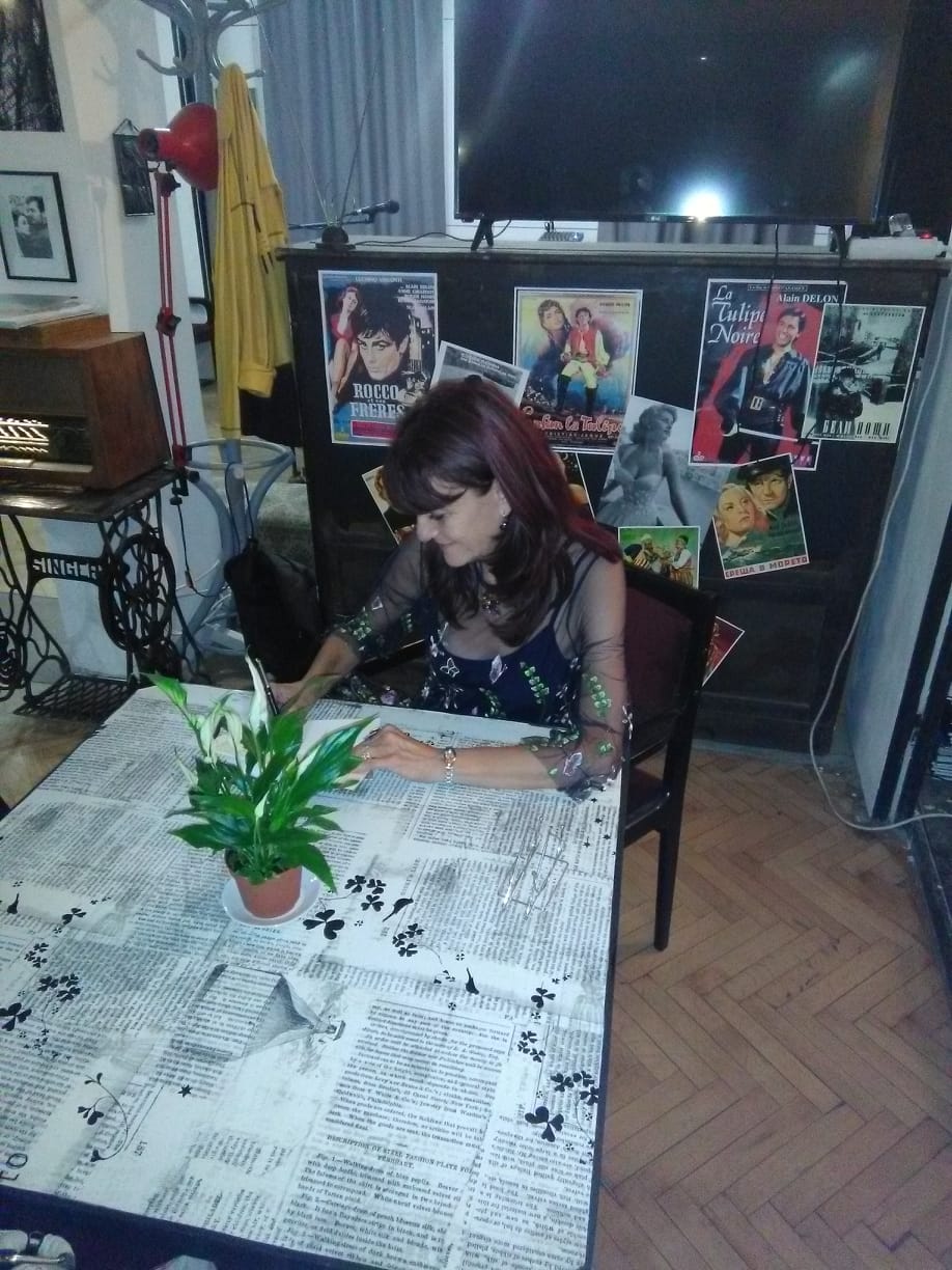 Среща-разговор с Роси Михова за новата ѝ книга "ТРИМА НАСАМЕ. Задочни разговори с Макс Фриш"