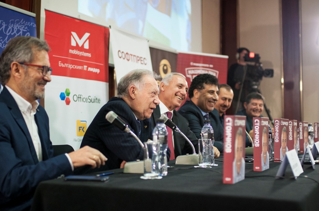 Среща-разговор с Роси Михова за новата ѝ книга "ТРИМА НАСАМЕ. Задочни разговори с Макс Фриш"