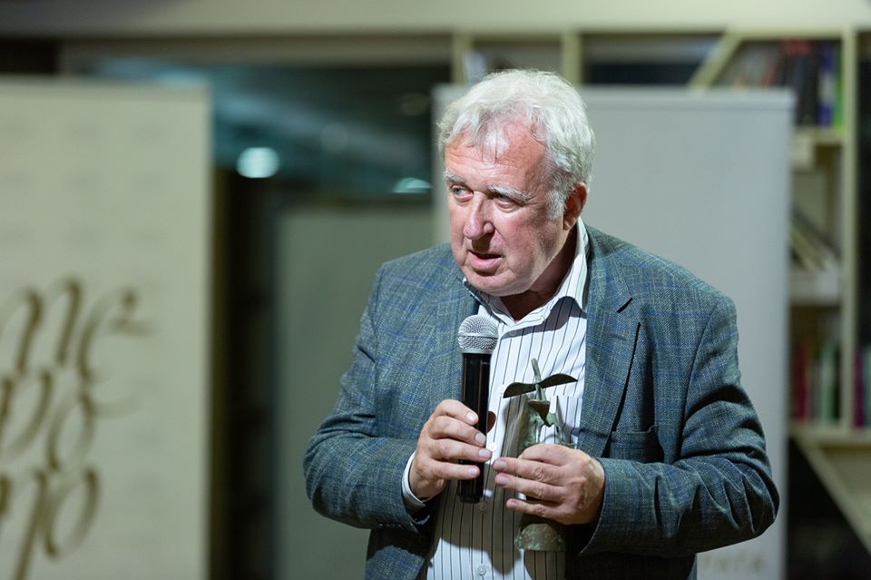 Среща-разговор с Роси Михова за новата ѝ книга "ТРИМА НАСАМЕ. Задочни разговори с Макс Фриш"