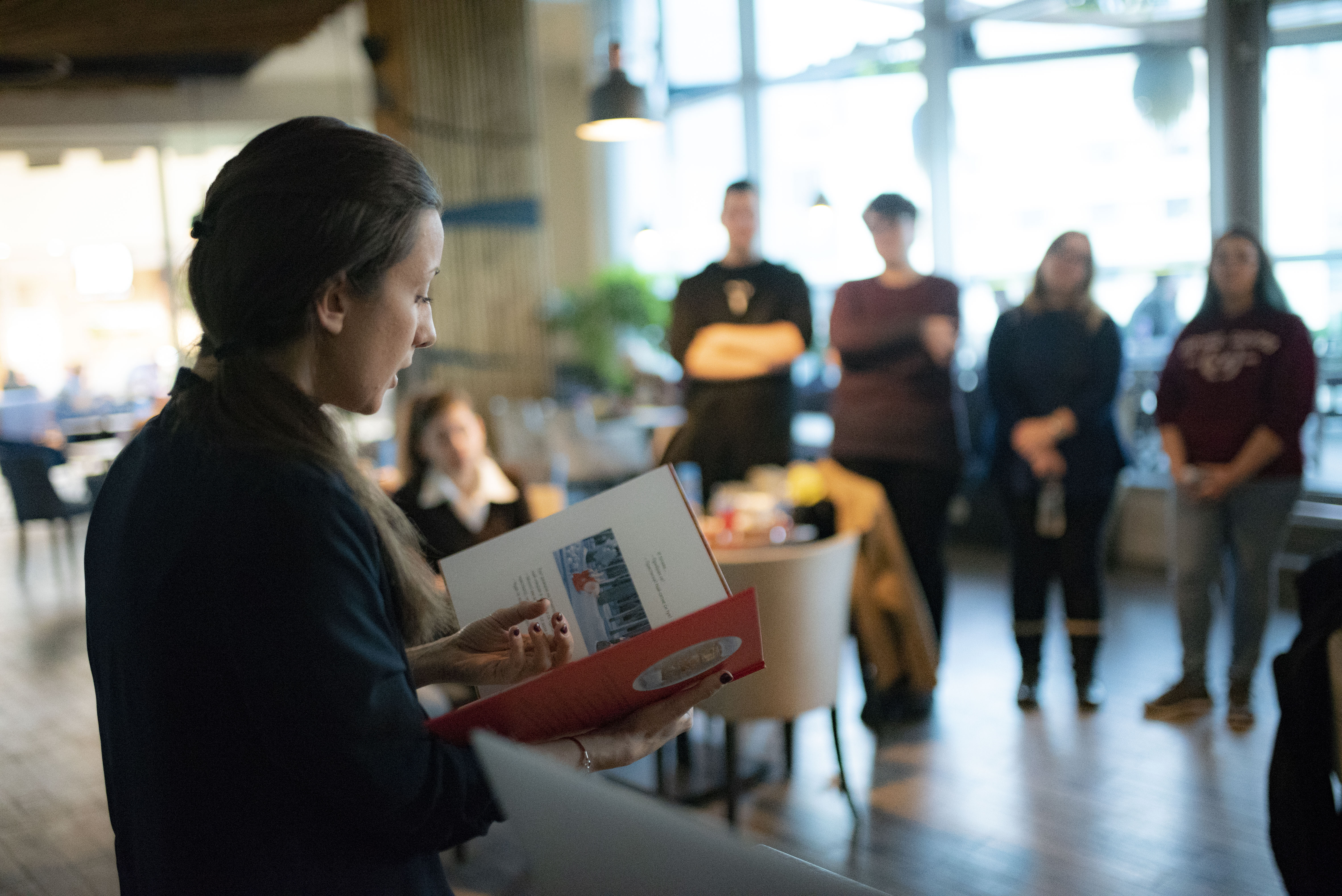 POIESIS/POLEMOS: Боряна Кацарска за поезията на Цочо Бояджиев