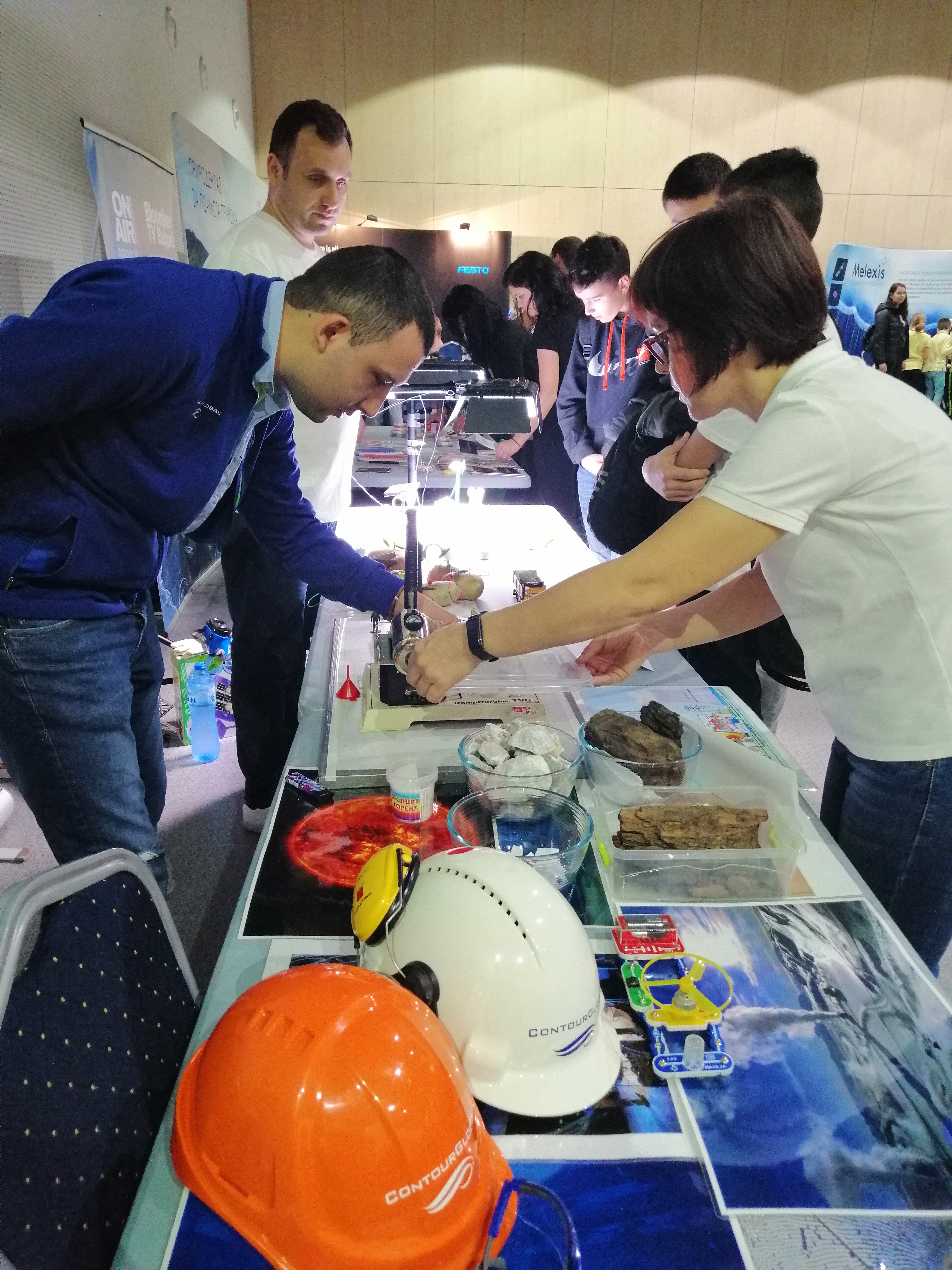 Среща-разговор с Роси Михова за новата ѝ книга "ТРИМА НАСАМЕ. Задочни разговори с Макс Фриш"