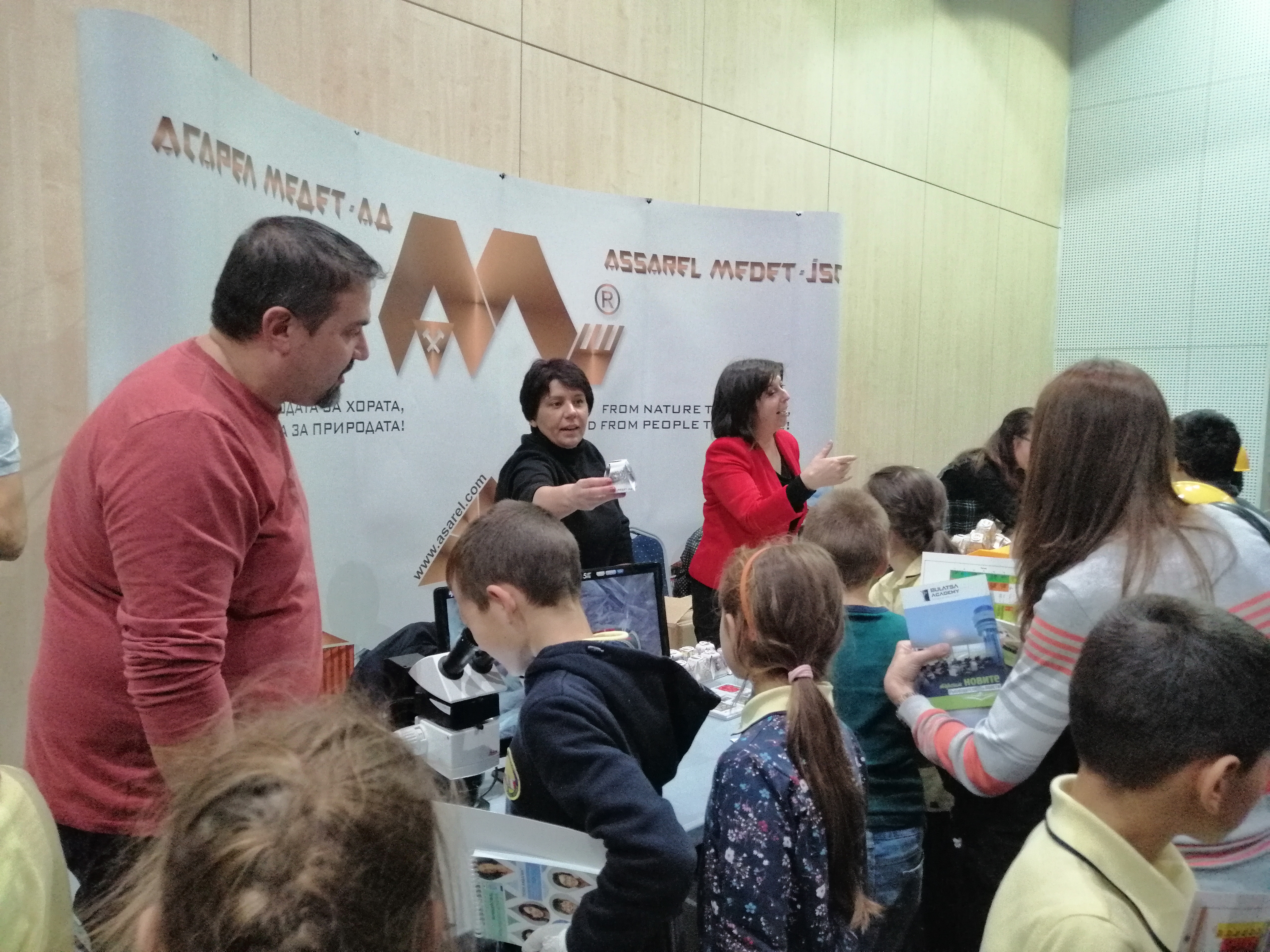 Среща-разговор с Роси Михова за новата ѝ книга "ТРИМА НАСАМЕ. Задочни разговори с Макс Фриш"