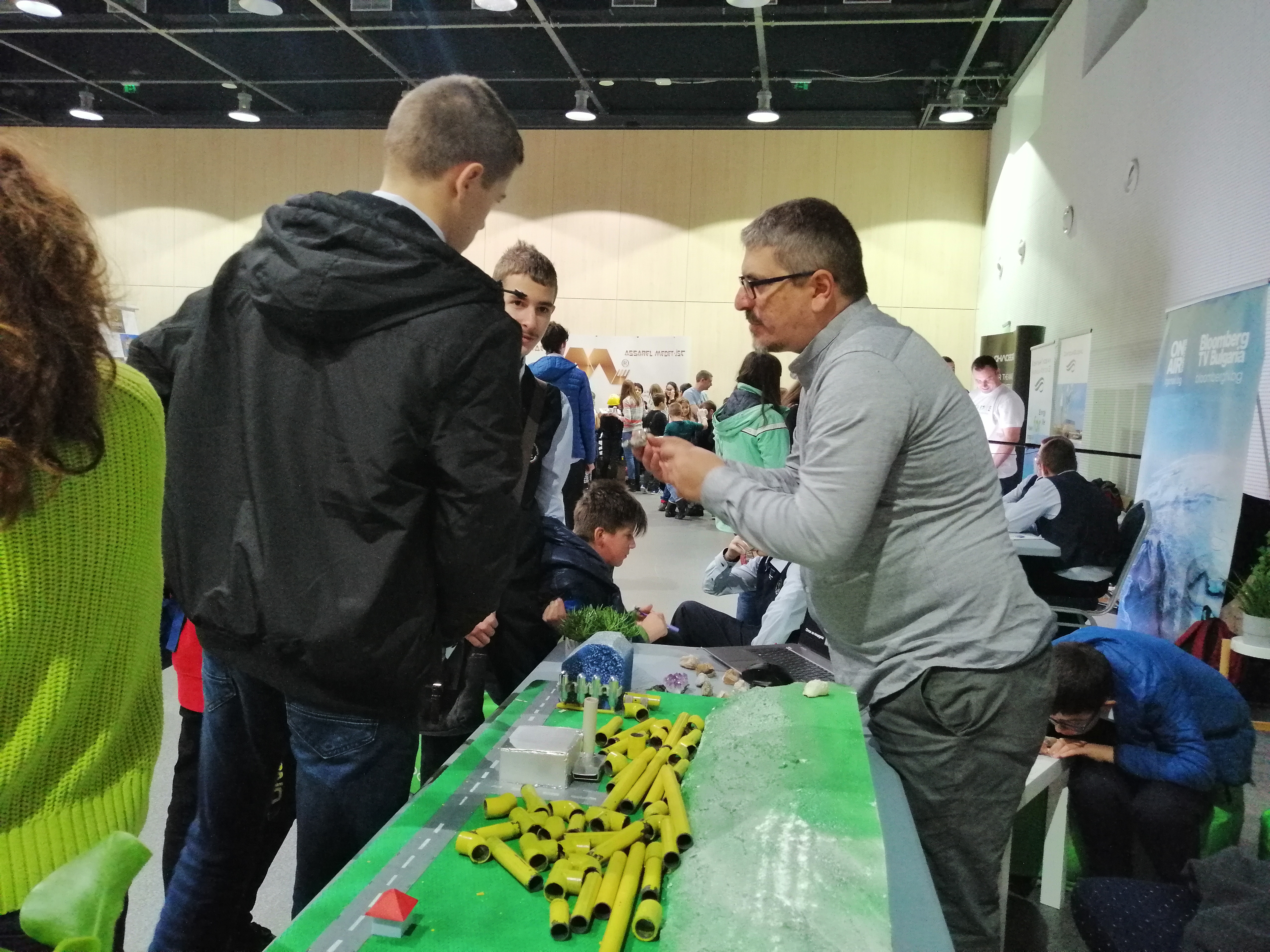 Среща-разговор с Роси Михова за новата ѝ книга "ТРИМА НАСАМЕ. Задочни разговори с Макс Фриш"