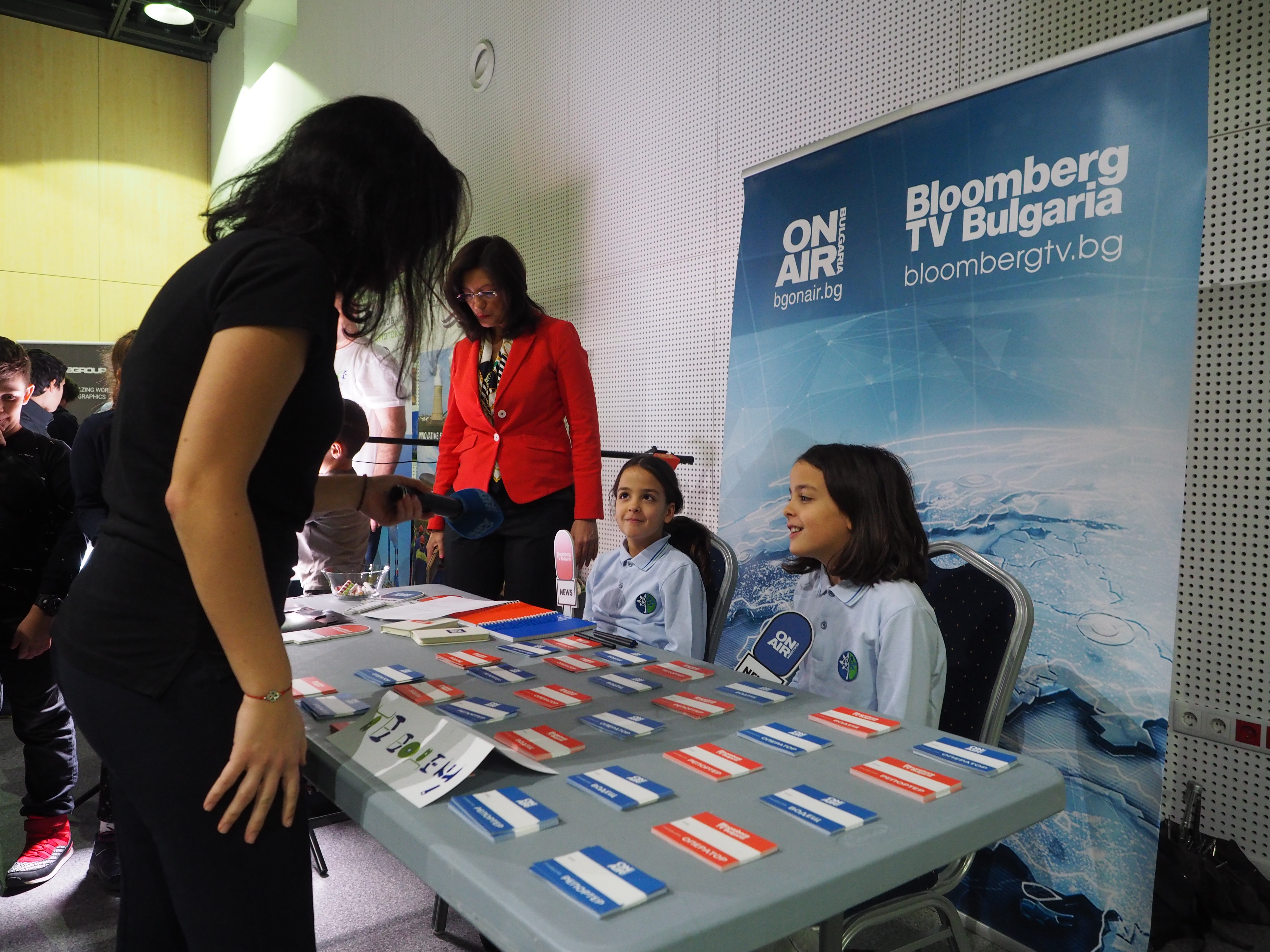 Среща-разговор с Роси Михова за новата ѝ книга "ТРИМА НАСАМЕ. Задочни разговори с Макс Фриш"