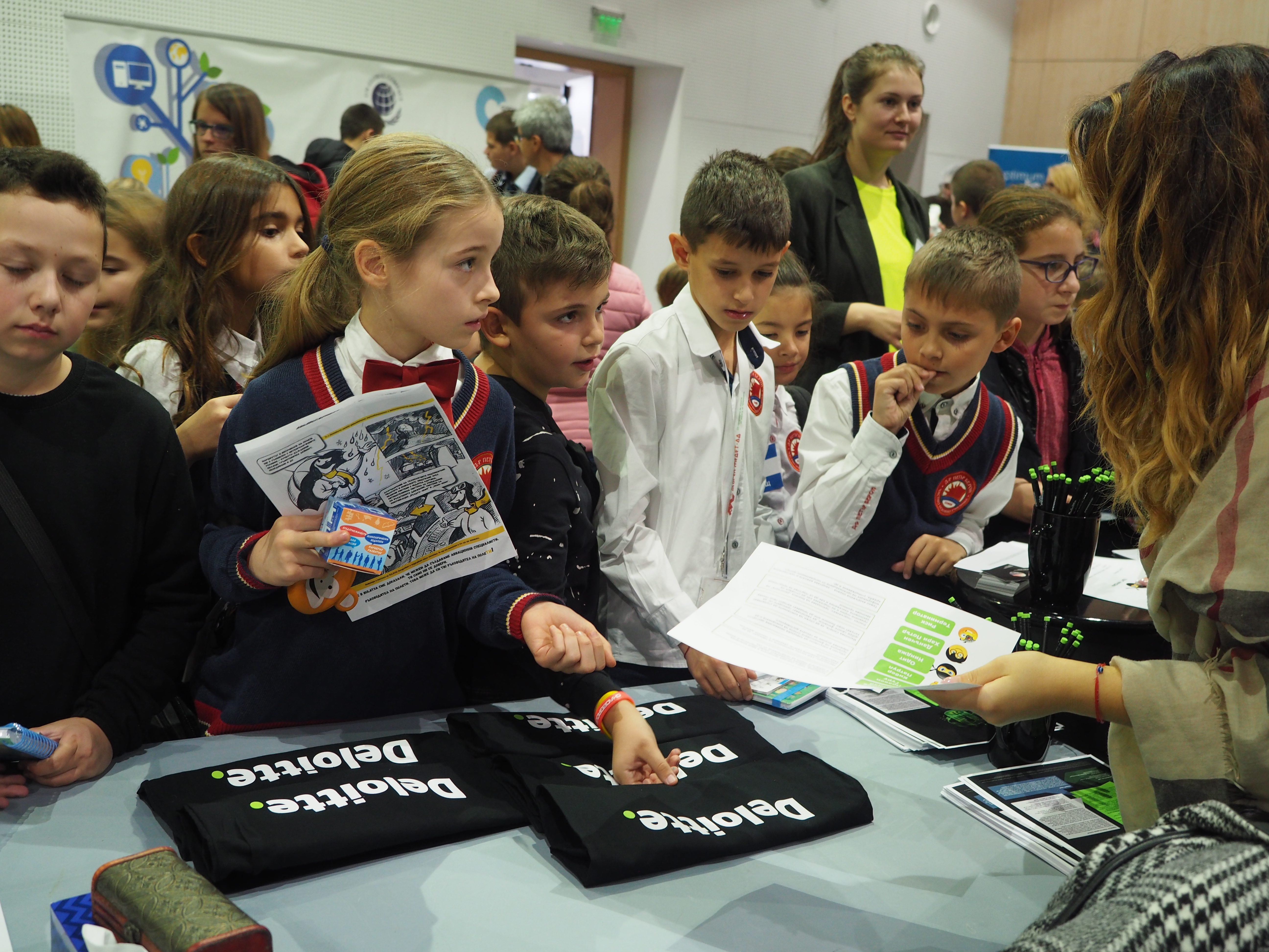 POIESIS/POLEMOS: Боряна Кацарска за поезията на Цочо Бояджиев