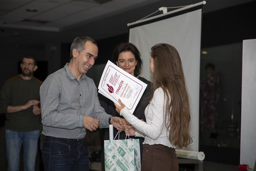 Среща-разговор с Роси Михова за новата ѝ книга "ТРИМА НАСАМЕ. Задочни разговори с Макс Фриш"