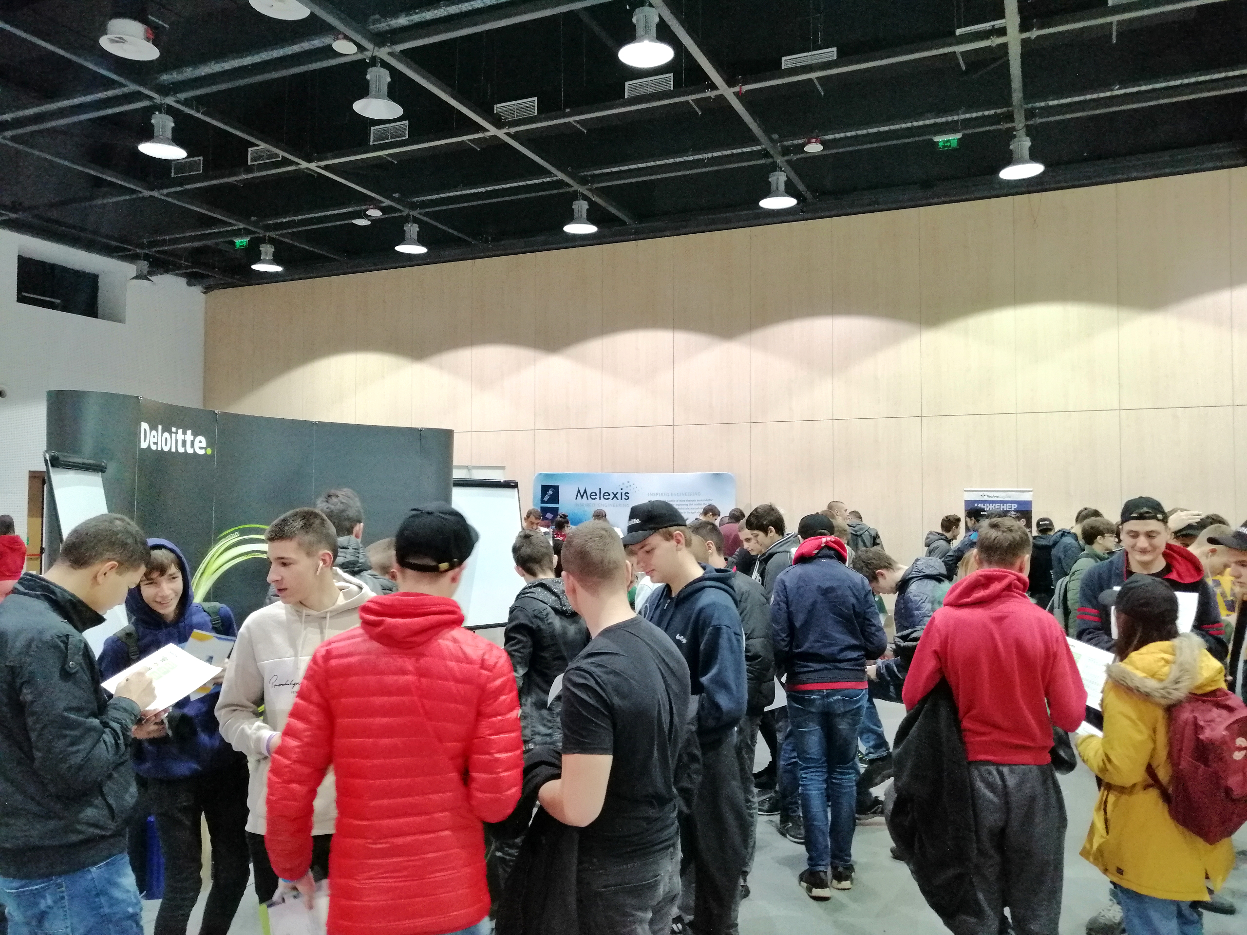 Среща-разговор с Роси Михова за новата ѝ книга "ТРИМА НАСАМЕ. Задочни разговори с Макс Фриш"