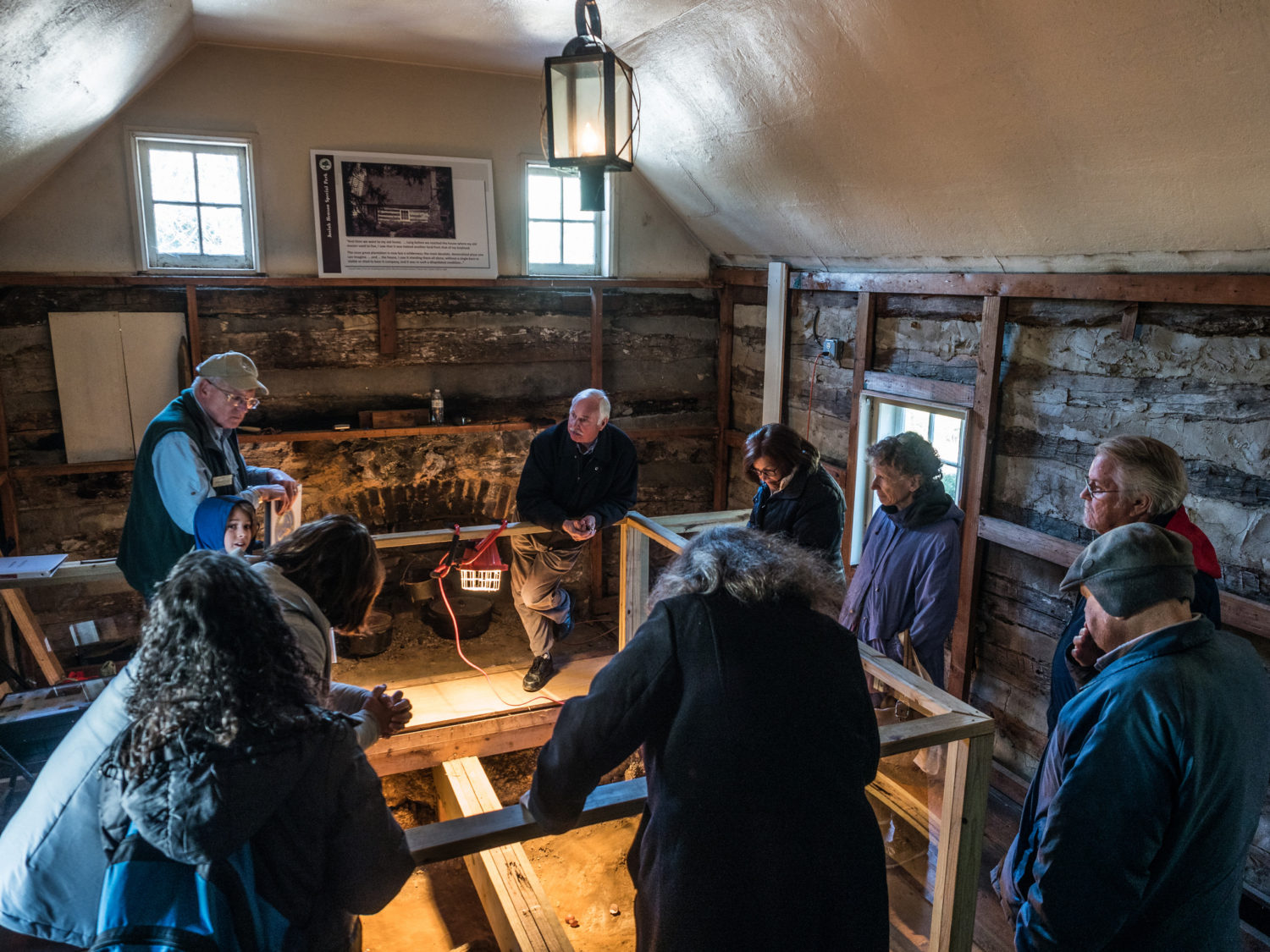 Среща-разговор с Роси Михова за новата ѝ книга "ТРИМА НАСАМЕ. Задочни разговори с Макс Фриш"