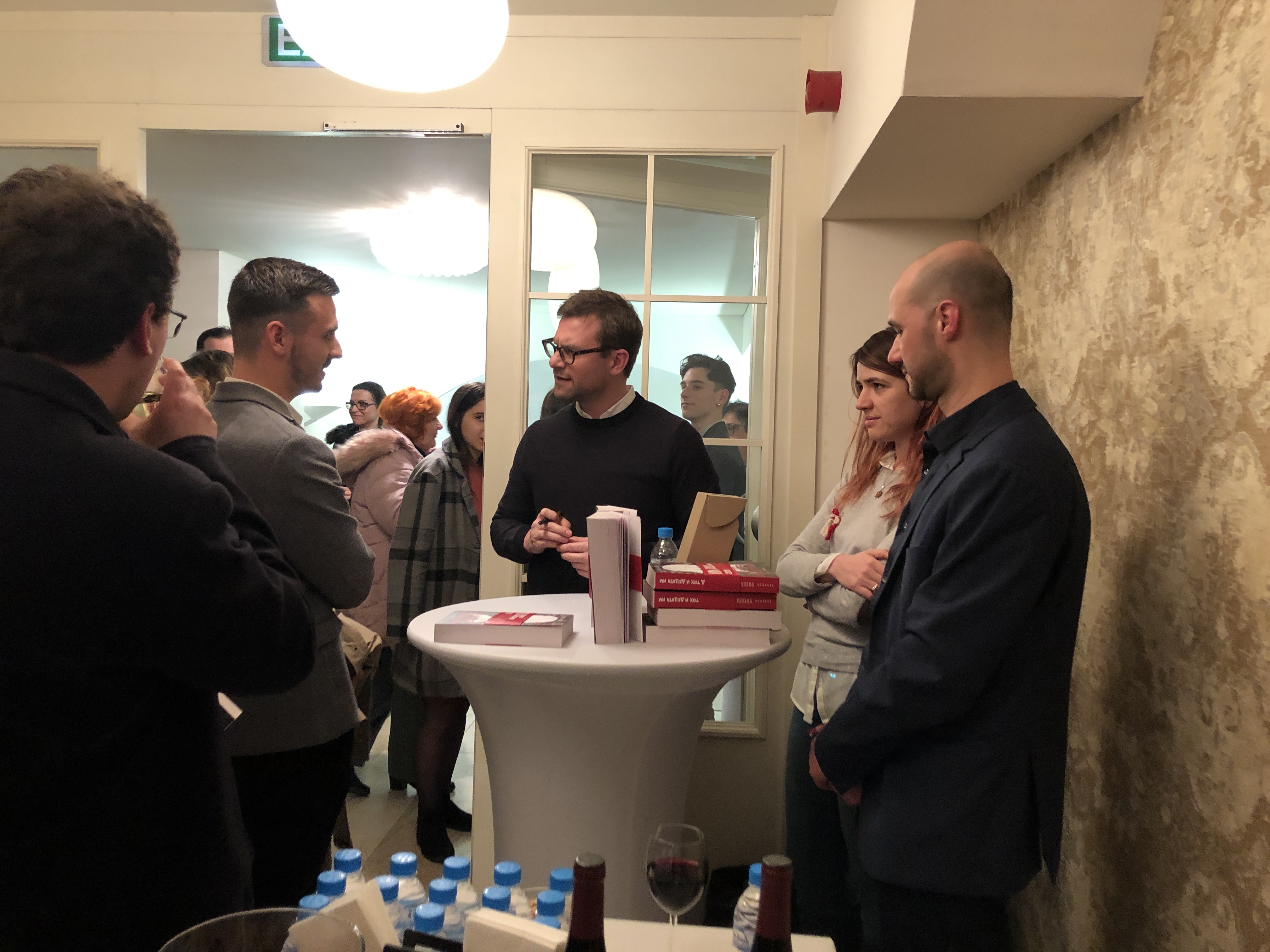 POIESIS/POLEMOS: Боряна Кацарска за поезията на Цочо Бояджиев